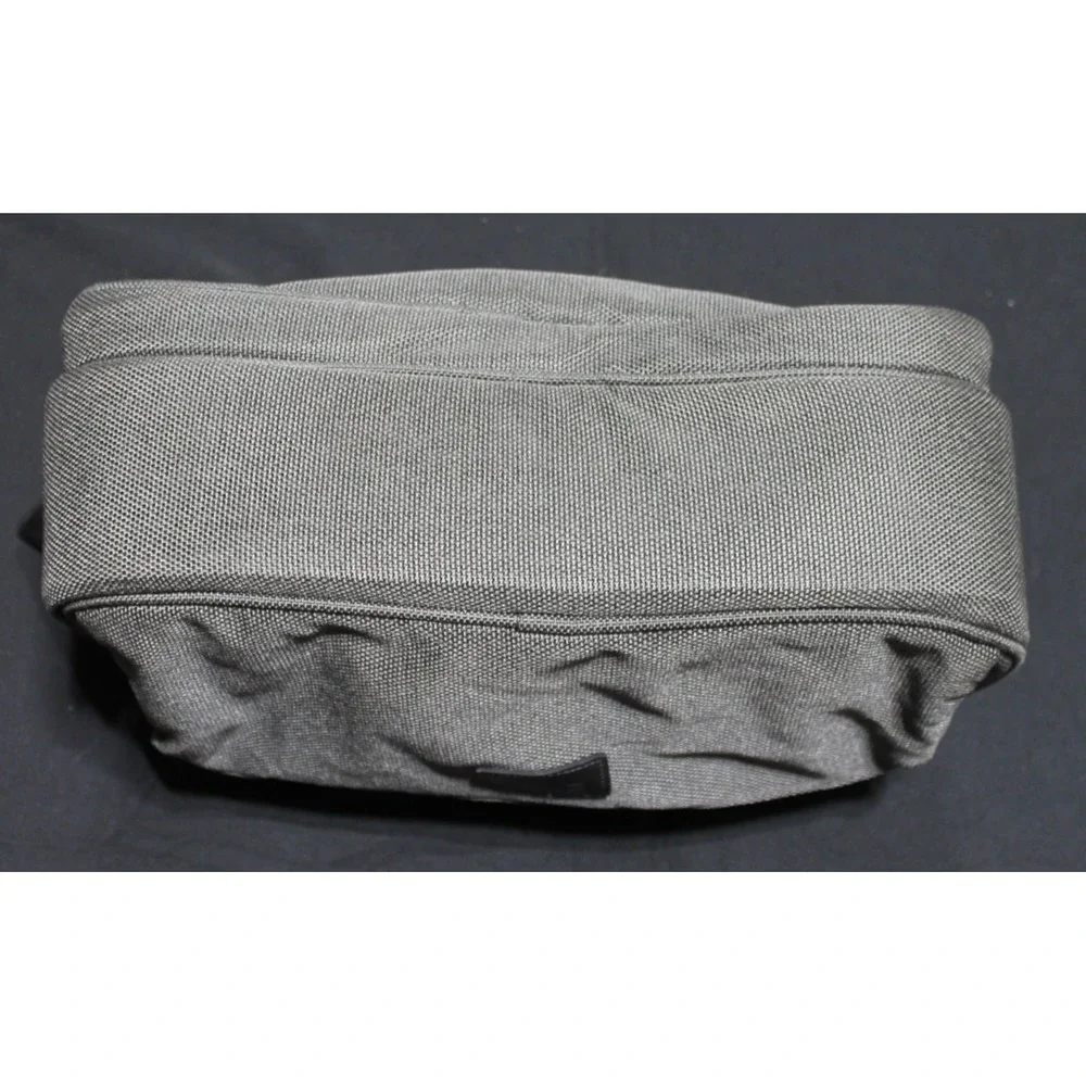 Andiamo Valoroso Gray Bomb Cloth Travel Carry On Bag Multi Pocket Business Case